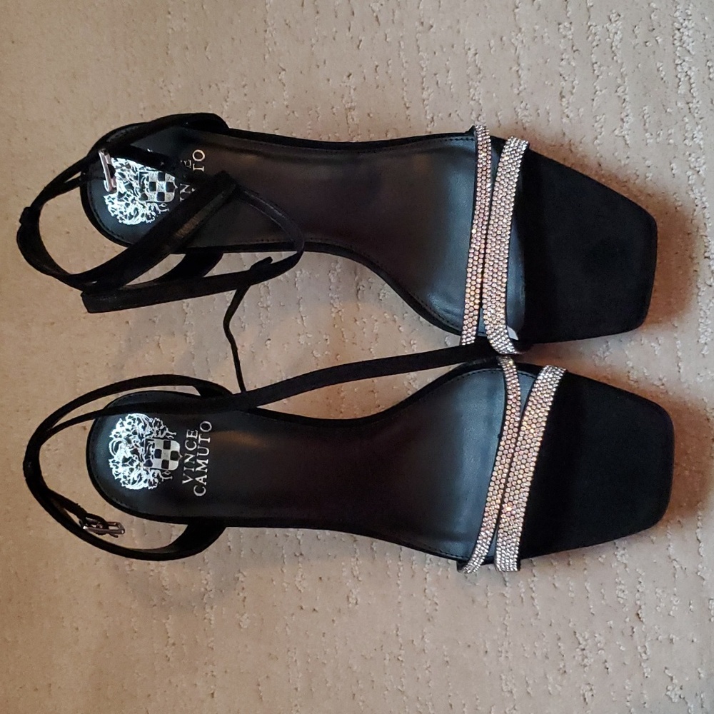 Vince Camuto